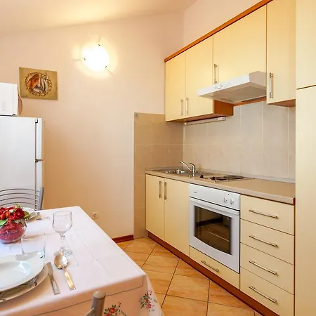 13118d Apartmán Brela